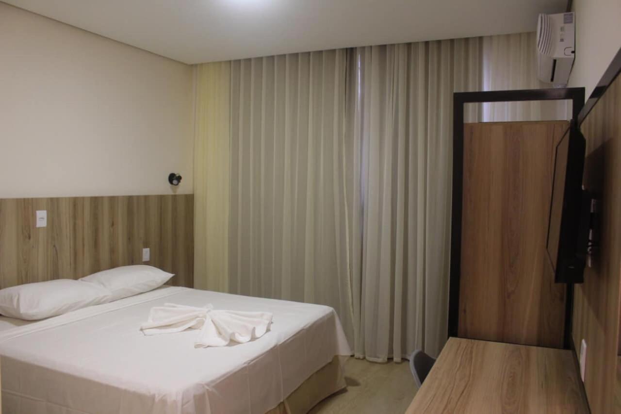 Hotel Oscar Gold Janaúba Janauba Exterior foto